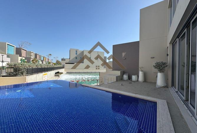 987537 - Property Main Image