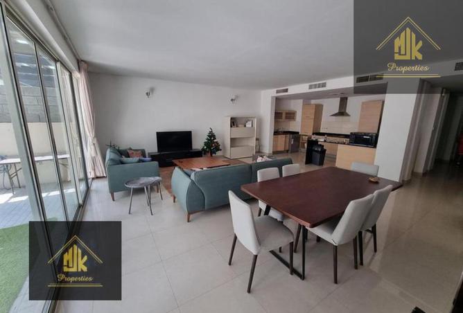 967093 - Property Image 3