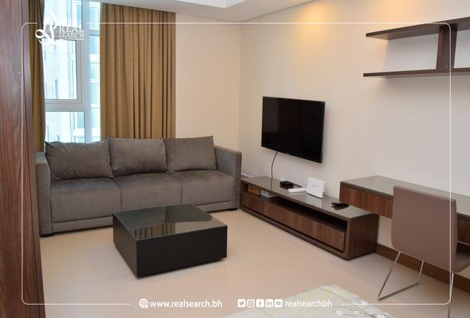 956308 - Property Image 2