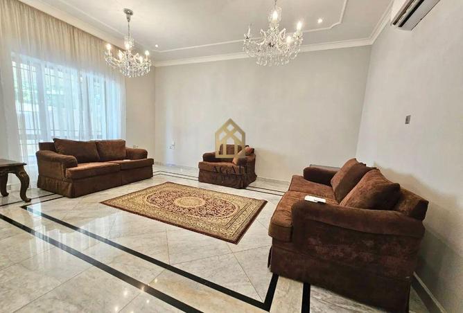 976861 - Property Image 2