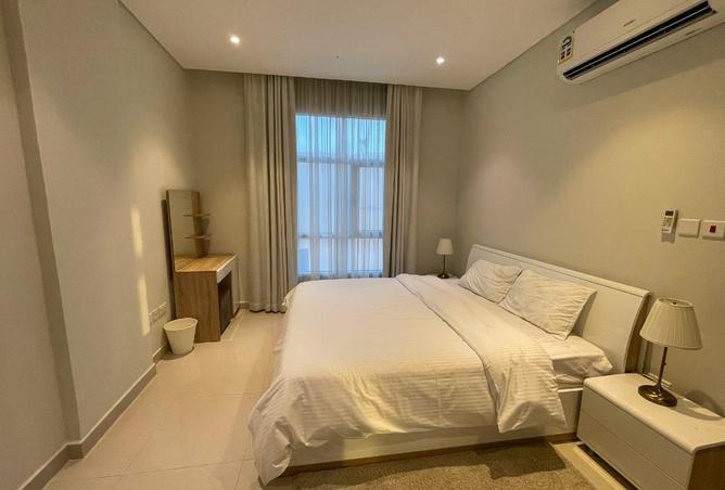 989943 - Property Image 3