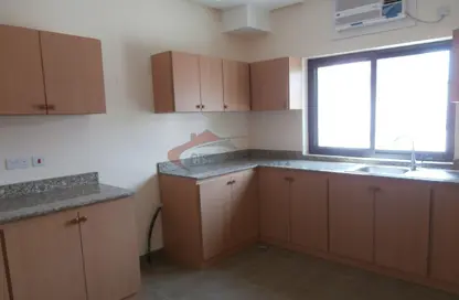 Bulk Rent Unit - Studio - 7+ Bathrooms for rent in Al Jasra - Northern Governorate