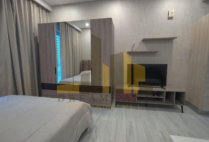 988752 - Property Image 2