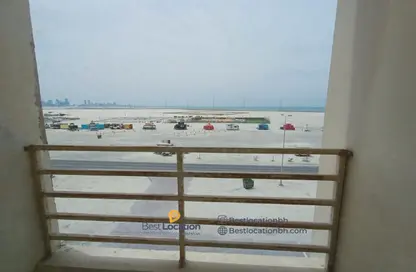 Apartment - 2 Bedrooms - 2 Bathrooms for rent in Busaiteen - Muharraq Governorate