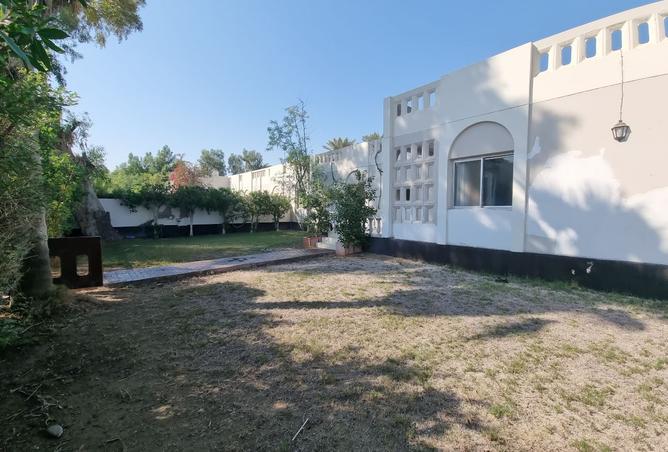 978111 - Property Image 2