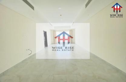 Apartment - 2 Bedrooms - 2 Bathrooms for rent in Mahooz - Manama - Capital Governorate