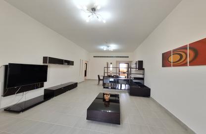 Apartment - 3 Bedrooms - 3 Bathrooms for rent in Maqabah - Northern Governorate