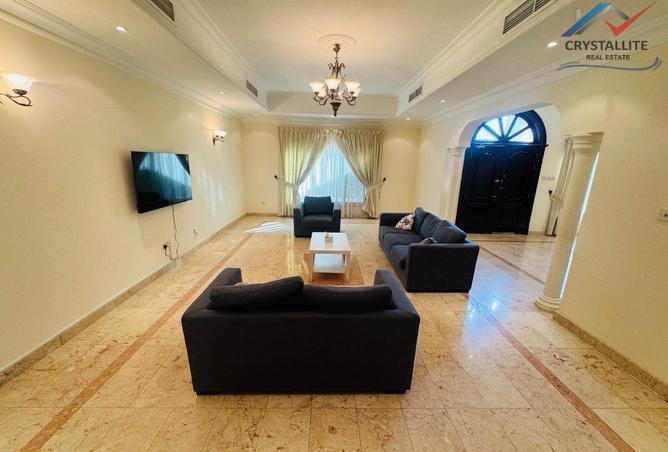 992561 - Property Image 3