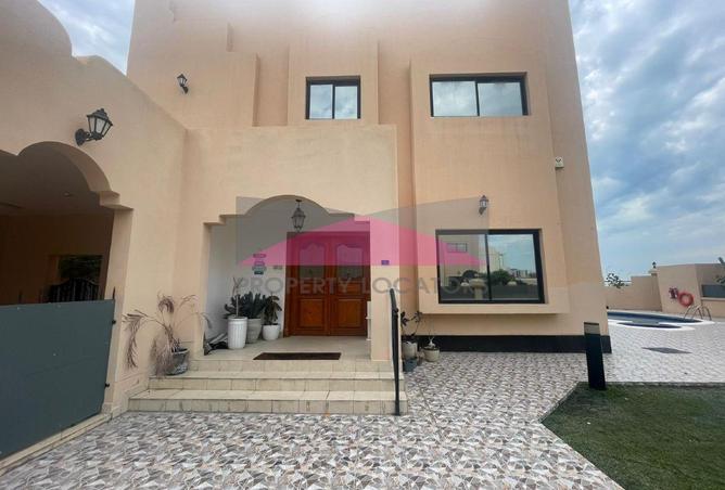 982414 - Property Image 2