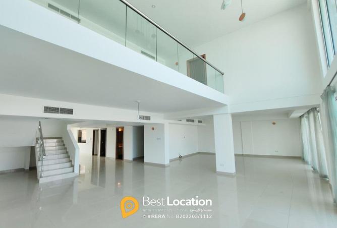 960584 - Property Image 2