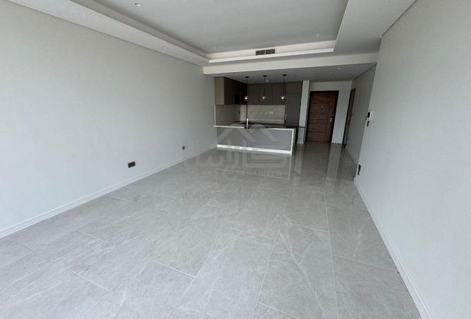 983498 - Property Image 2