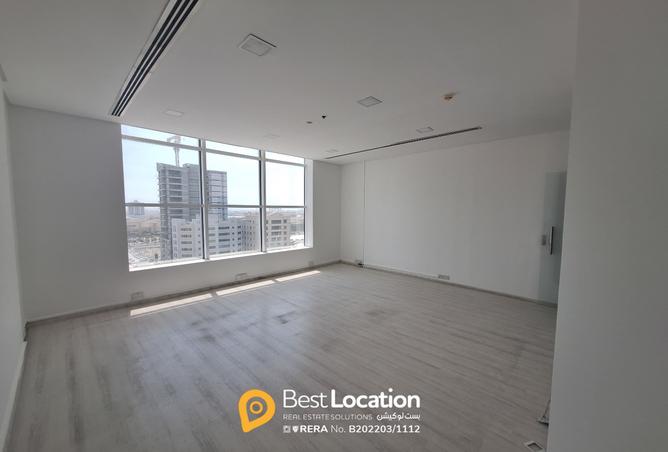 915759 - Property Main Image