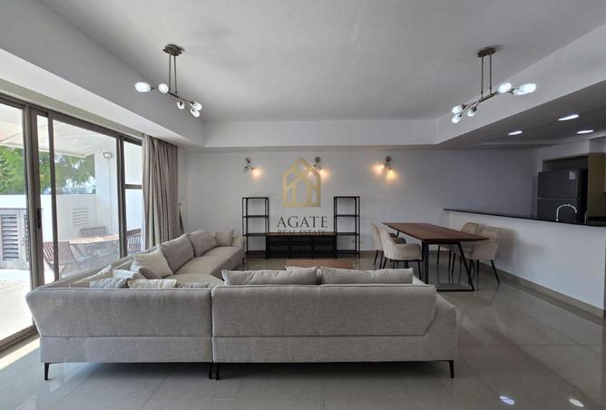 980187 - Property Image 2