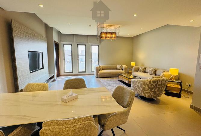 988434 - Property Image 2