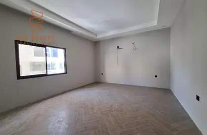 عمارة بالكامل - 8 غرف نوم - 8 حمامات للايجار في الجفير - محافظة العاصمة