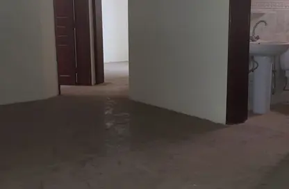 Apartment - 2 Bedrooms - 2 Bathrooms for rent in Galali - Muharraq Governorate