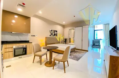 Apartment - Studio - 1 Bathroom for rent in Sanabis - Manama - Capital Governorate