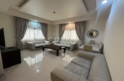 Apartment - 2 Bedrooms - 2 Bathrooms for rent in Janabiya - Northern Governorate