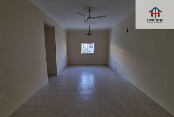 989525 - Property Main Image