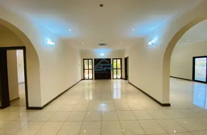 مجمع سكني - 4 غرف نوم - 3 حمامات للايجار في الجنبية - المحافظة الشمالية