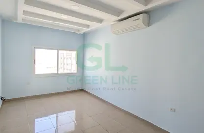 Apartment - 2 Bedrooms - 2 Bathrooms for rent in Hidd - Muharraq Governorate
