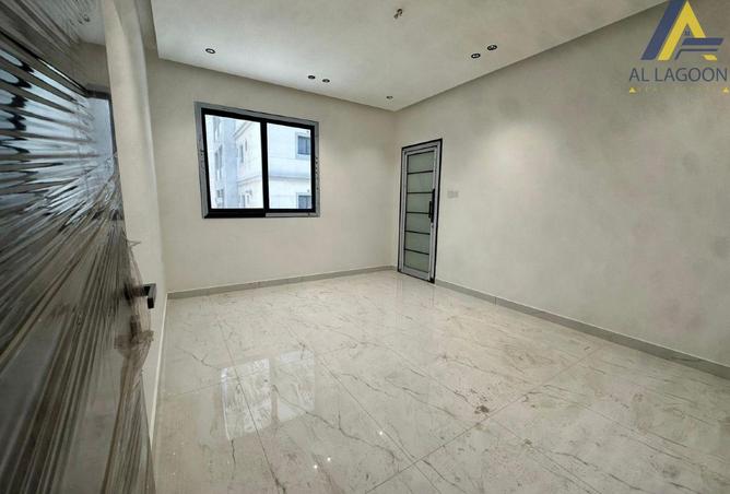 965406 - Property Image 3