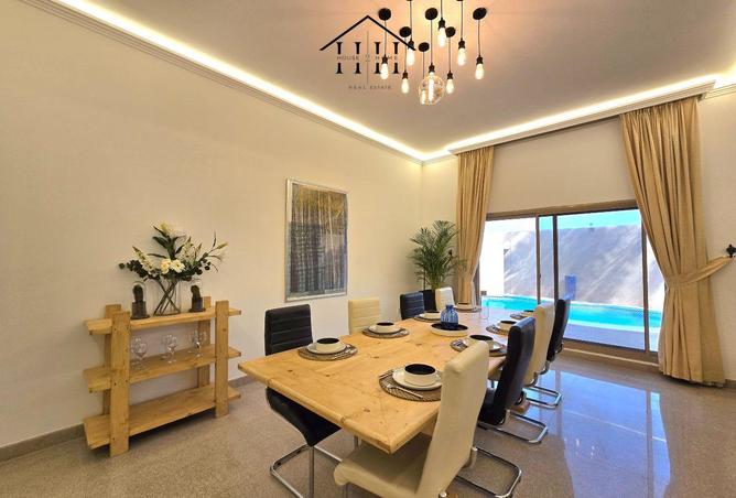 939763 - Property Image 2