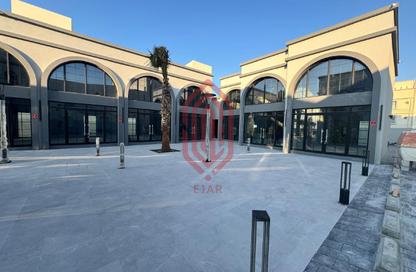 Shop - Studio - 3 Bathrooms for rent in Busaiteen - Muharraq Governorate