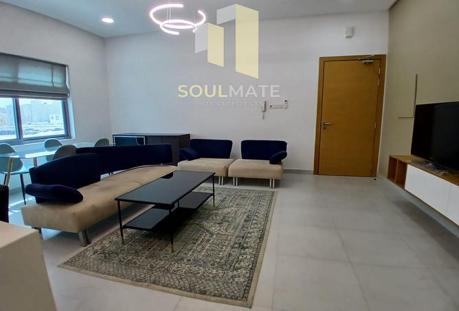 963744 - Property Image 2