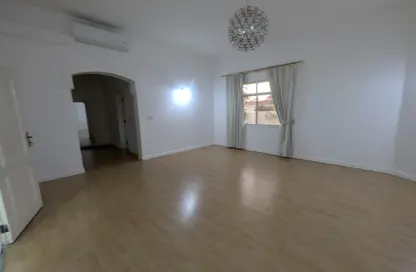 Apartment - 4 Bedrooms - 6 Bathrooms for rent in Hamala - Northern Governorate
