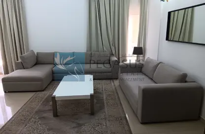 Apartment - 2 Bedrooms - 3 Bathrooms for rent in Al Juffair - Capital Governorate