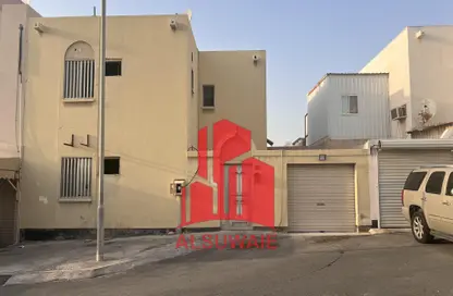 Villa - 6 Bedrooms - 4 Bathrooms for rent in Hamad Town - Northern Governorate