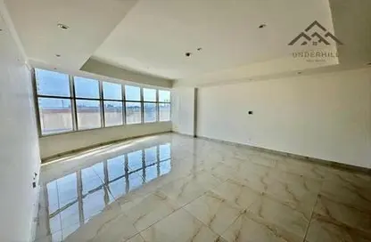 شقة - 3 غرف نوم - 4 حمامات للبيع في الحد - المحرق