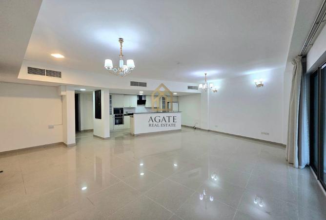 950492 - Property Image 2