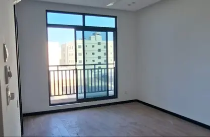شقة - غرفة نوم - 1 حمام للايجار في توبلي - المحافظة الوسطى