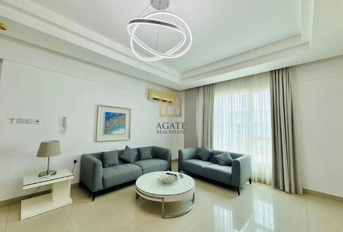 956700 - Property Image 2