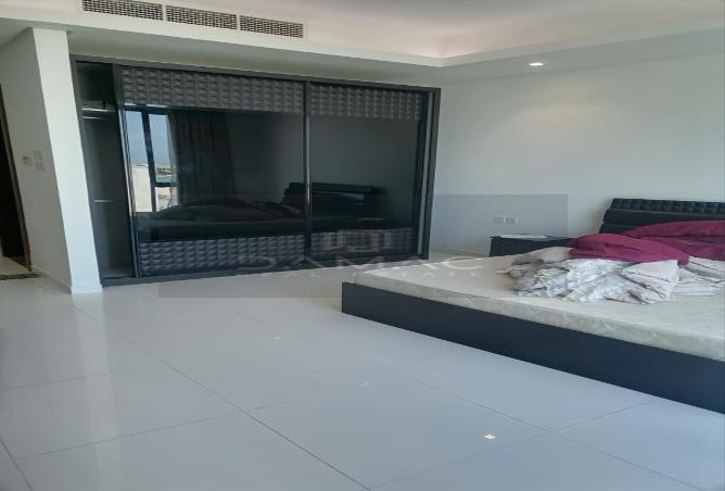 964167 - Property Image 2