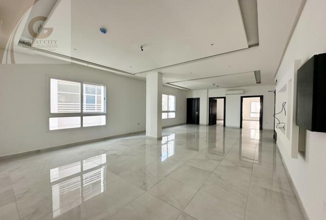 977400 - Property Main Image