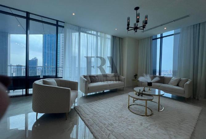 987235 - Property Main Image