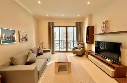 شقة - غرفة نوم - 2 حمامات للايجار في شارع أمواج - أمواج - المحرق