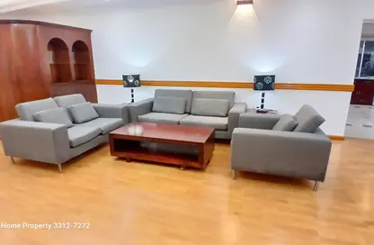 Apartment - 3 Bedrooms - 3 Bathrooms for rent in Seef - Capital Governorate