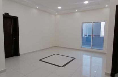 Apartment - 3 Bedrooms - 5 Bathrooms for rent in Hidd - Muharraq Governorate