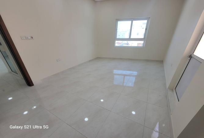 980905 - Property Image 3