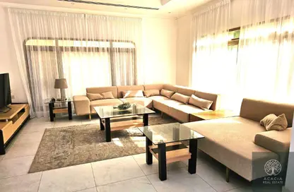 Villa - 4 Bedrooms - 6 Bathrooms for rent in Saar - Northern Governorate