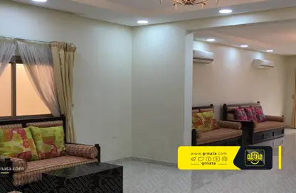 Living Room image for: Apartment - 4 Bedrooms - 5 Bathrooms for rent in Seef - Capital Governorate, Image 1