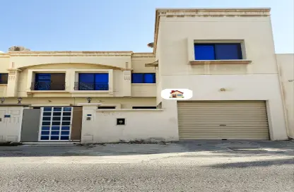 فيلا - 3 غرف نوم - 4 حمامات للايجار في عراد - المحرق