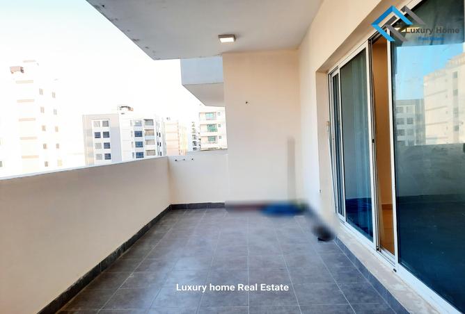 985343 - Property Image 3