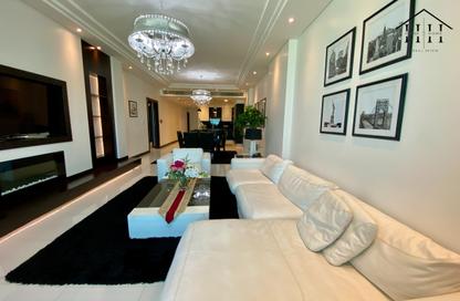 Apartment - 3 Bedrooms - 4 Bathrooms for rent in Al Juffair - Capital Governorate