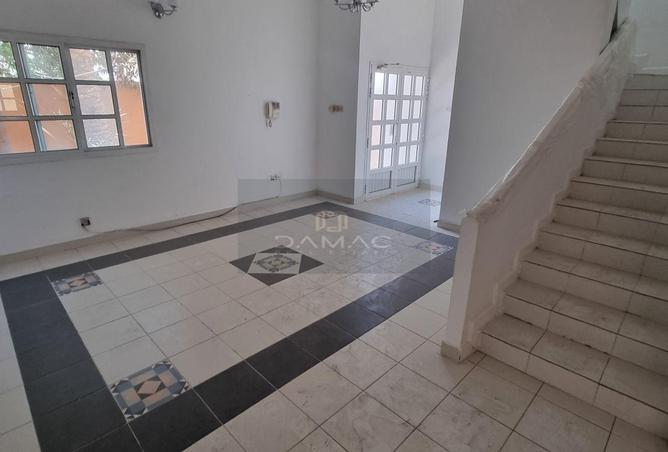 966036 - Property Image 2