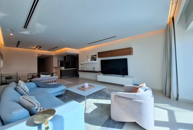 957695 - Property Image 2